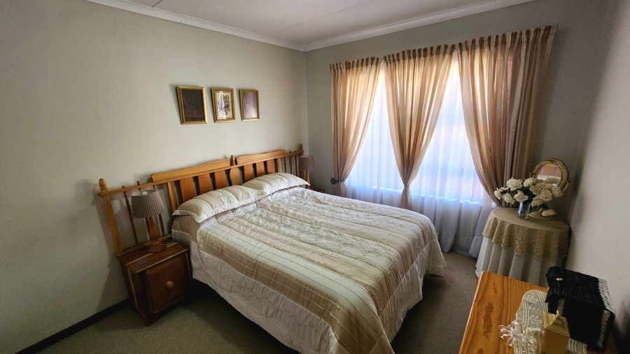 3 Bedroom Property for Sale in Hartenbos Central Western Cape